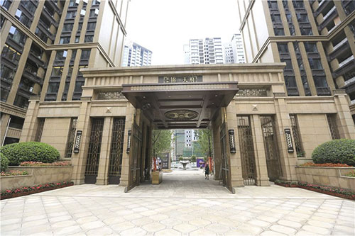 腻子粉绿地锦天府案例